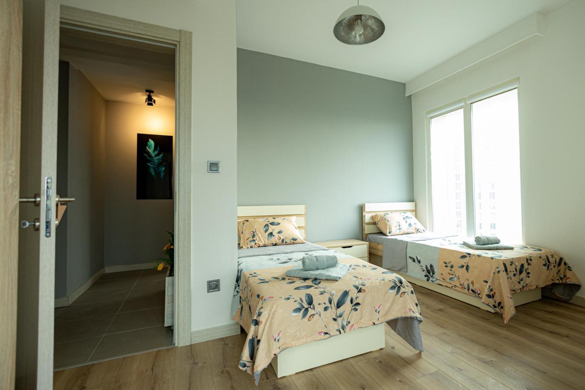 19Th & 18Th Floor Secure Apartments With Pool & Fitness & Parking Included In Price Скопье Экстерьер фото
